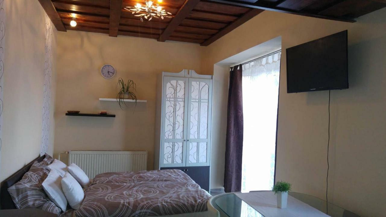 264 Lepes Vendeghaz Hotel ชาร์วาร์ ภายนอก รูปภาพ