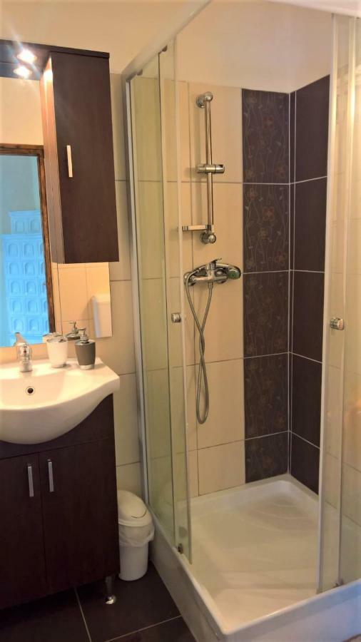 264 Lepes Vendeghaz Hotel ชาร์วาร์ ภายนอก รูปภาพ