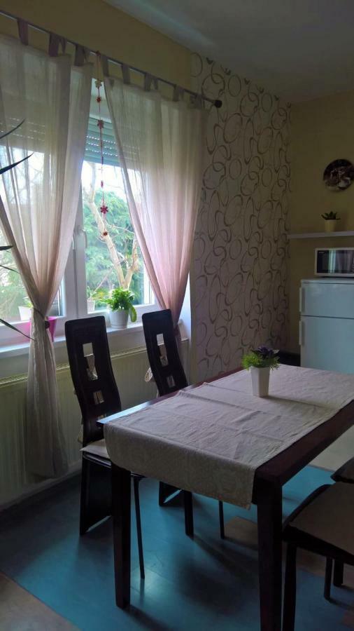 264 Lepes Vendeghaz Hotel ชาร์วาร์ ภายนอก รูปภาพ